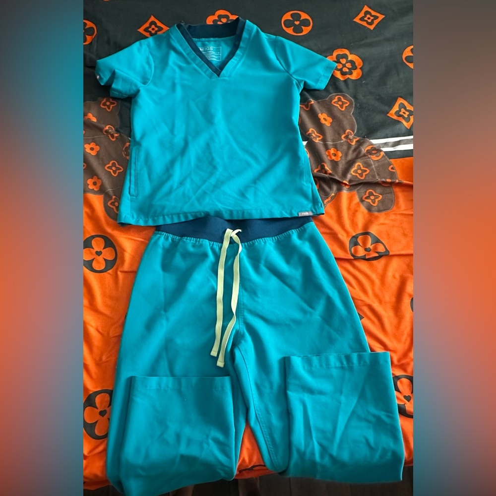 Figs teal set xs